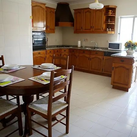 Vila Esteves 公寓 *